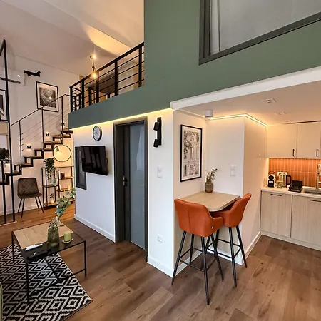 T25 Urban Hideaway Apartment